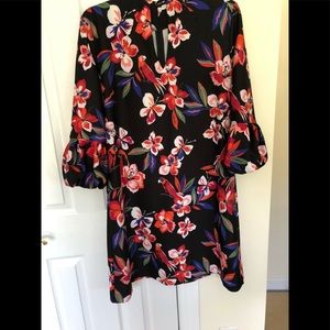 floral parrot black dress size XXL, stretchy
